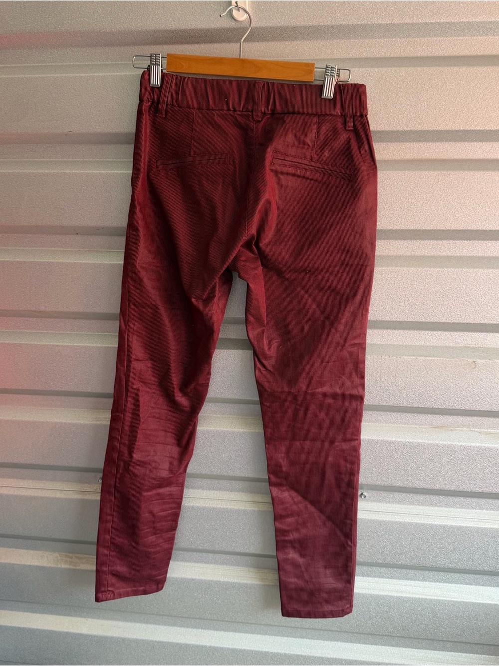 Bevy Flog red slim pants - Picture 4 of 6
